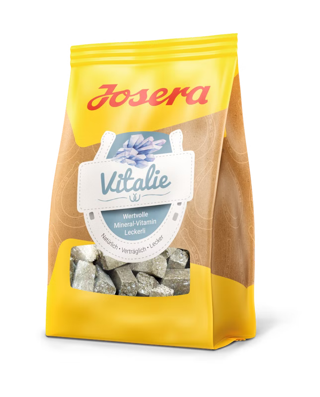 Josera-Valuable-mineral-vitamin-treats-Vitalie-skanestai-zirgams-900-g